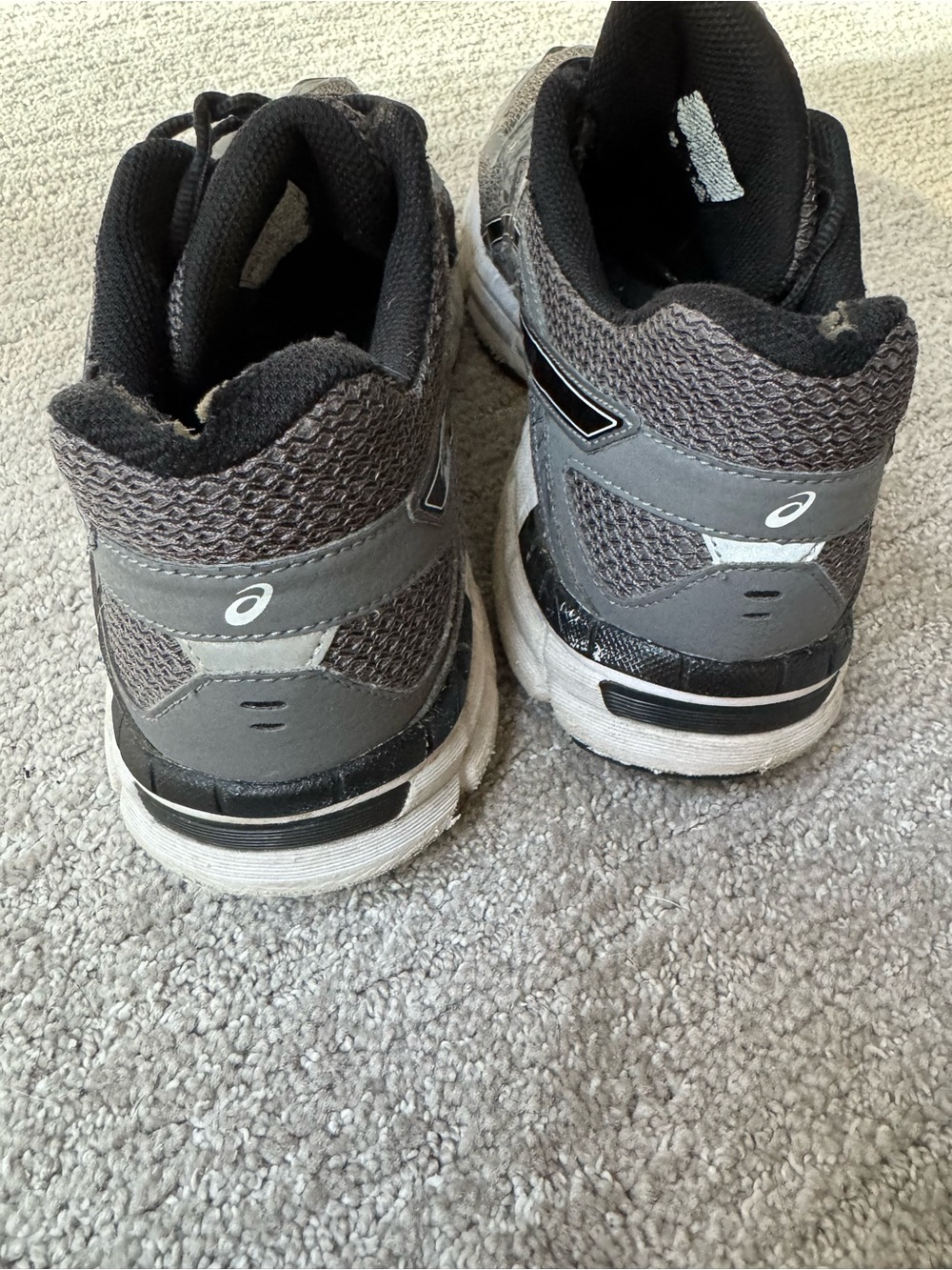 Asics Dark Gray Mesh Running Shoes with White Sole - Picture 4 of 7